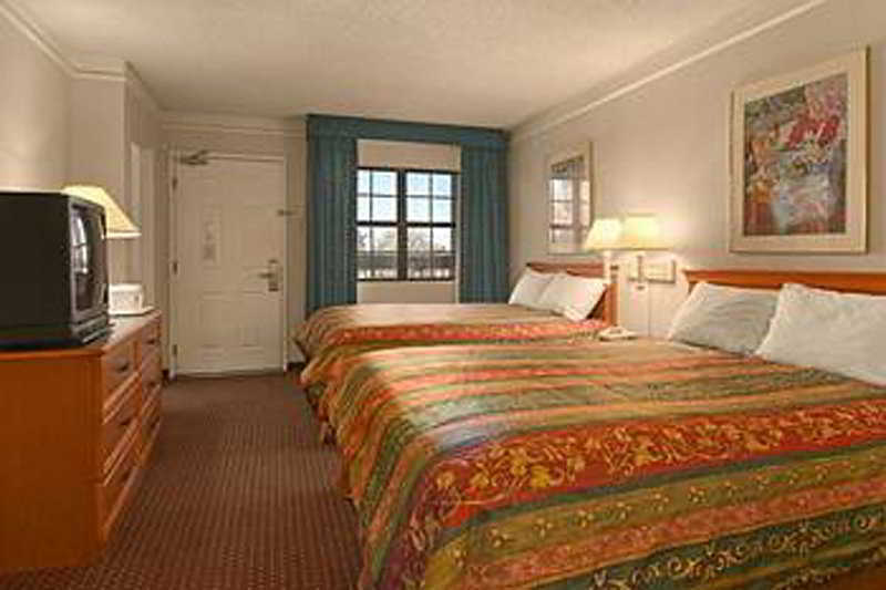 Days Inn By Wyndham Tucson City Center Eksteriør bilde
