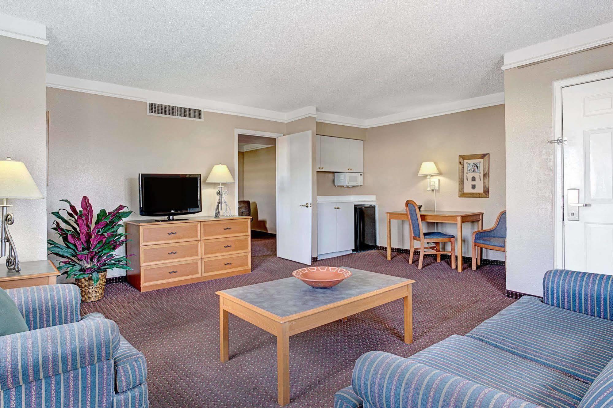 Days Inn By Wyndham Tucson City Center Eksteriør bilde